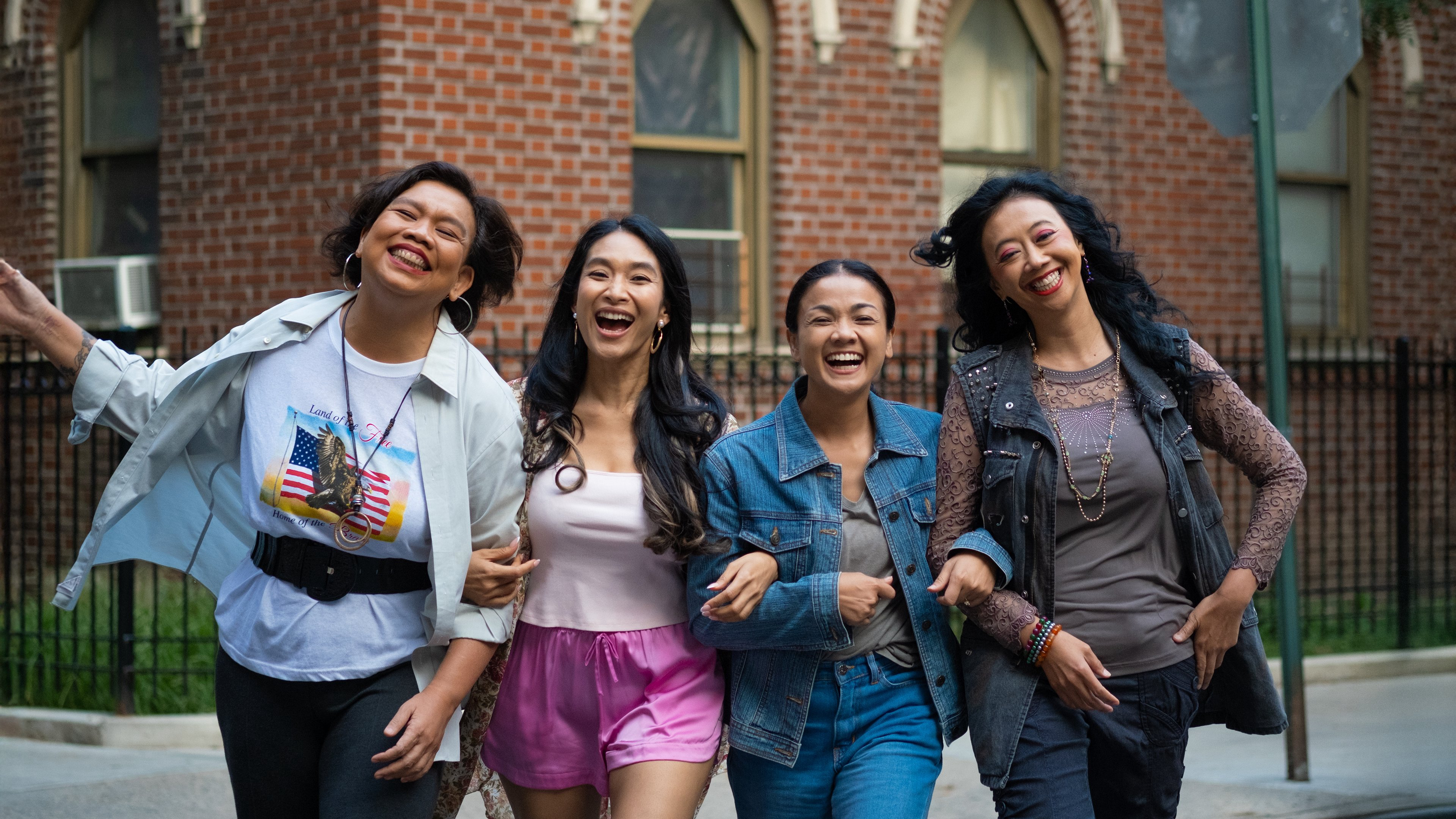 Xem Phim Những nữ hoàng quận Queens: Loạt phim-Ratu Ratu Queens: The Series (2025) [HD-Vietsub] Vietsub HD Online